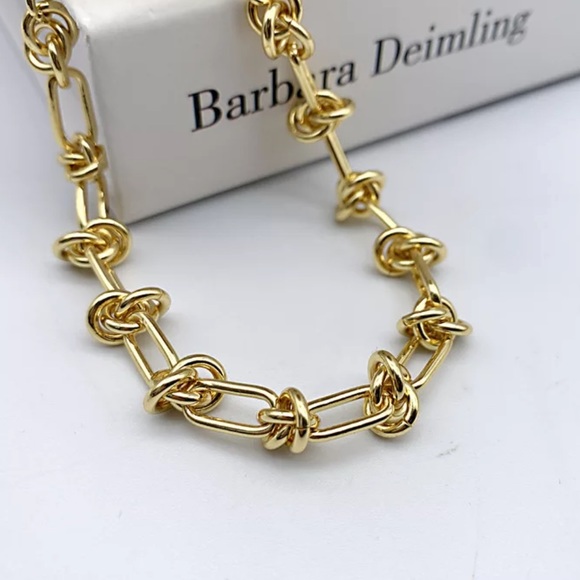Waterproof gold plated knot link necklace - Picture 3 of 3